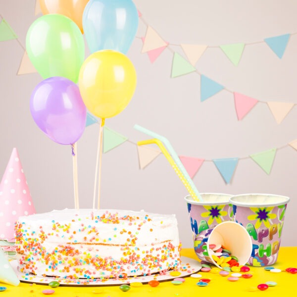 Pink Colored Cups – 30 Pack Happy Birthday Flower Design