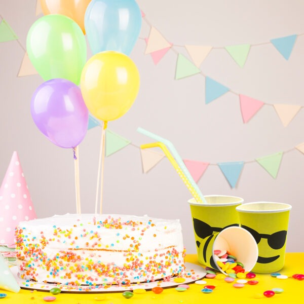 30X 7oz Cups – Emoji Sunglass Yellow Paper Eco-Friendly Cups