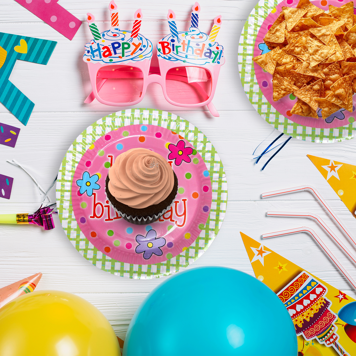 Pink Flower Happy Birthday Cake Paper Plates – 23cm Disposable