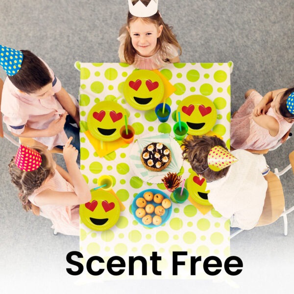 Heart Paper Plates – 23cm Heart Eyes Emoji Birthday Plates