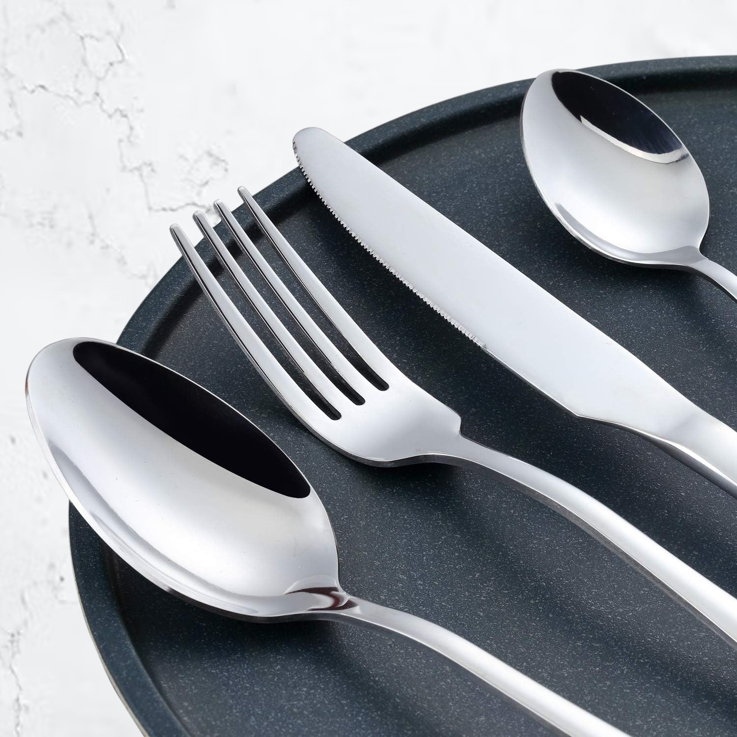 16 Piece Cutlery Set – Stainless Steel Service for 4 with Mirror Finish