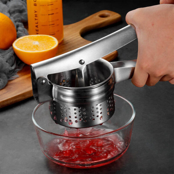 Stainless Steel Potato Ricer – Heavy-Duty Masher for Fluffy Potatoes