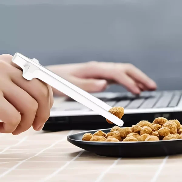 Finger Chopsticks for Gamer Tongs Snacks Clips UK